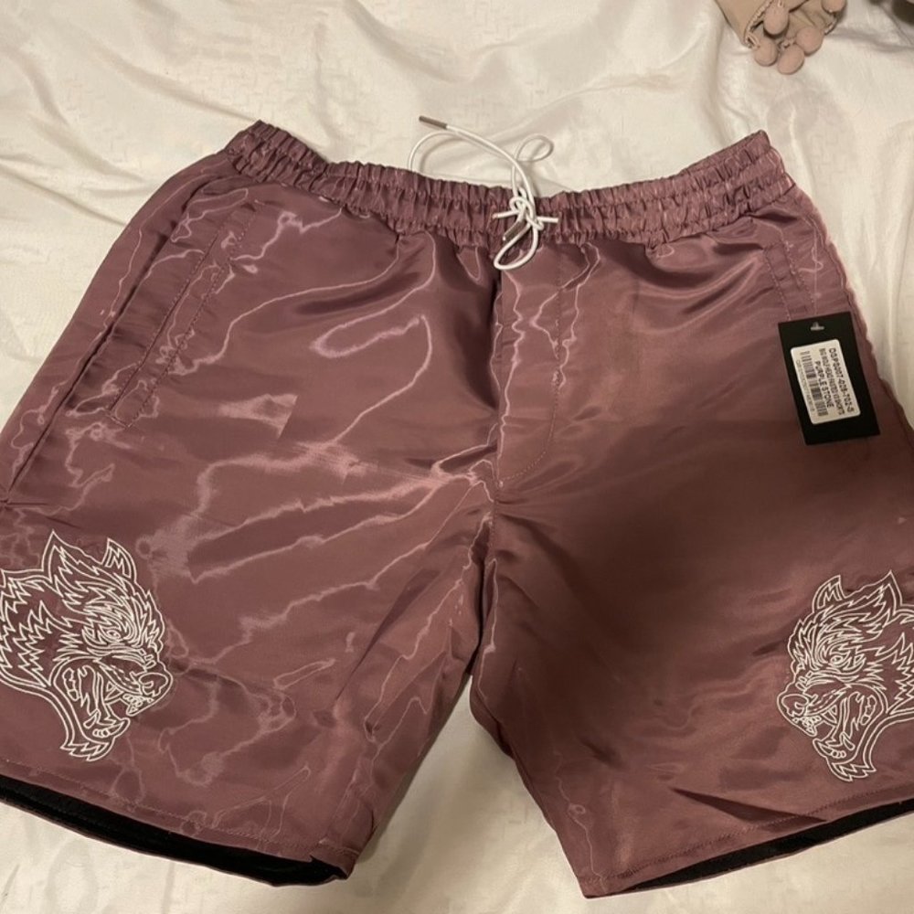 BIG WOLF HEAD FASTED (V3) SHORTS IN PURPLE STONE